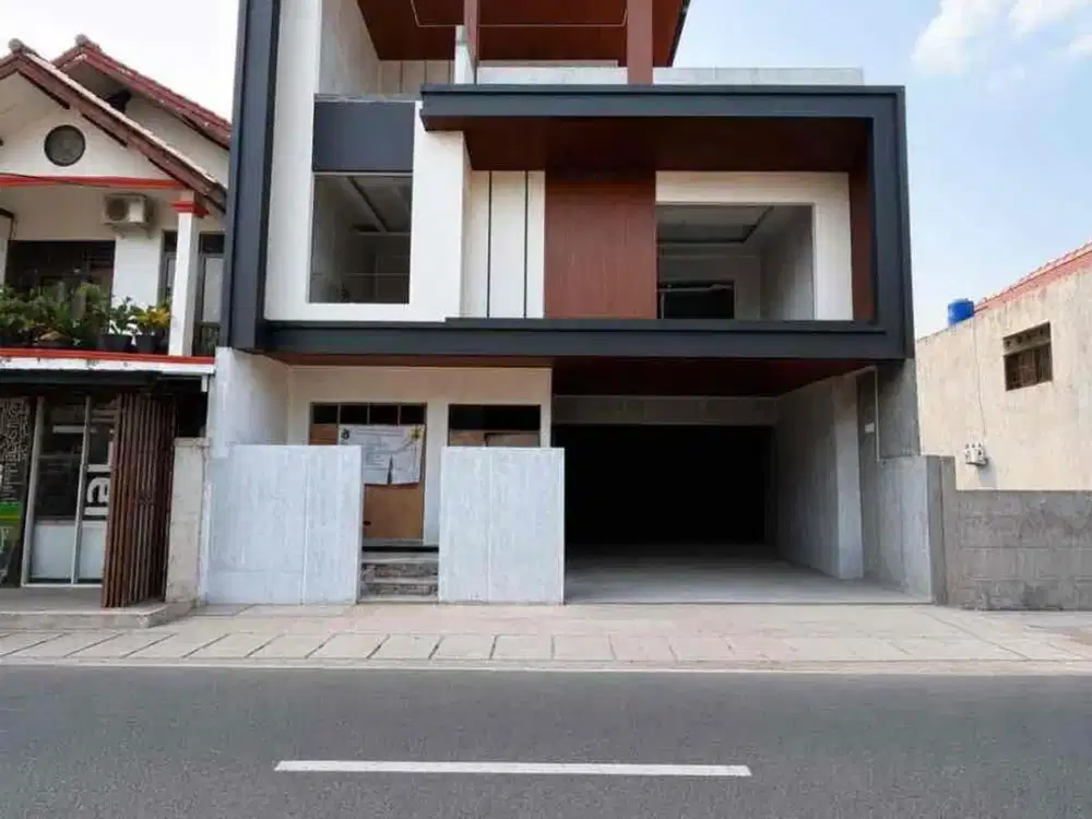 Dijual Rumah Baru di Area Perkantoran Arkadia