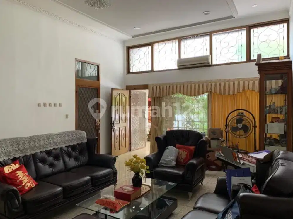 DIJUAL  Rumah Mewah Di MENTENG JAKARTA PUSAT