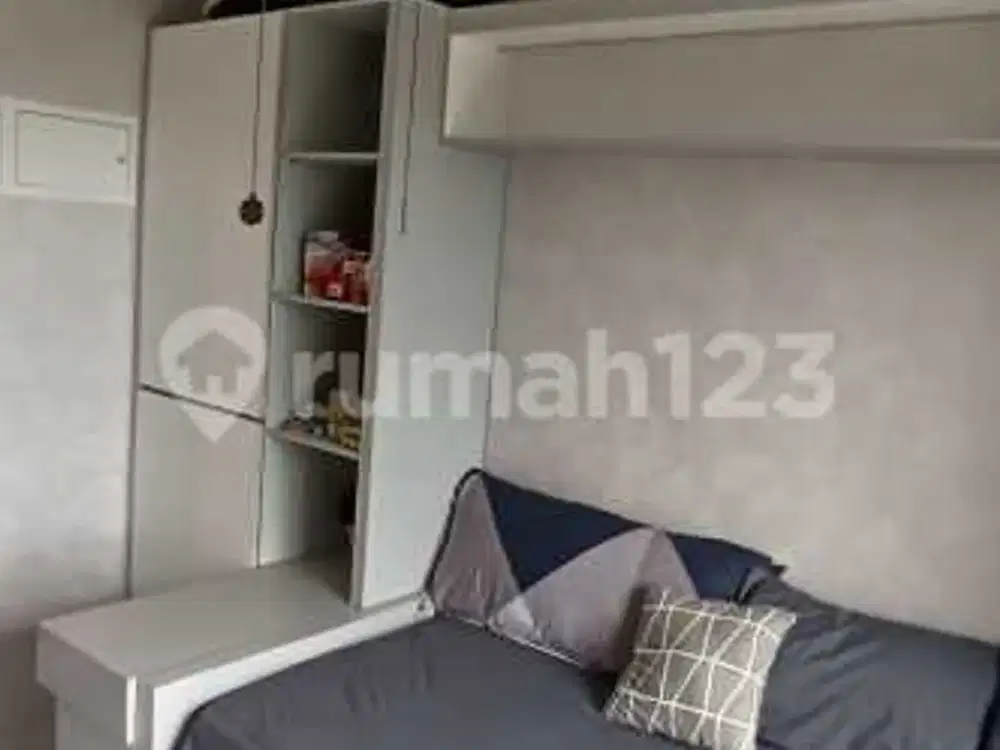 Dekat Akses Tol, Apartemen, Full Furnished, di Sky House