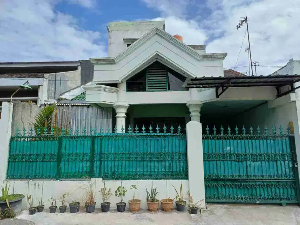 Di jual murah 2 lantai di dekat SPBU Puri gading