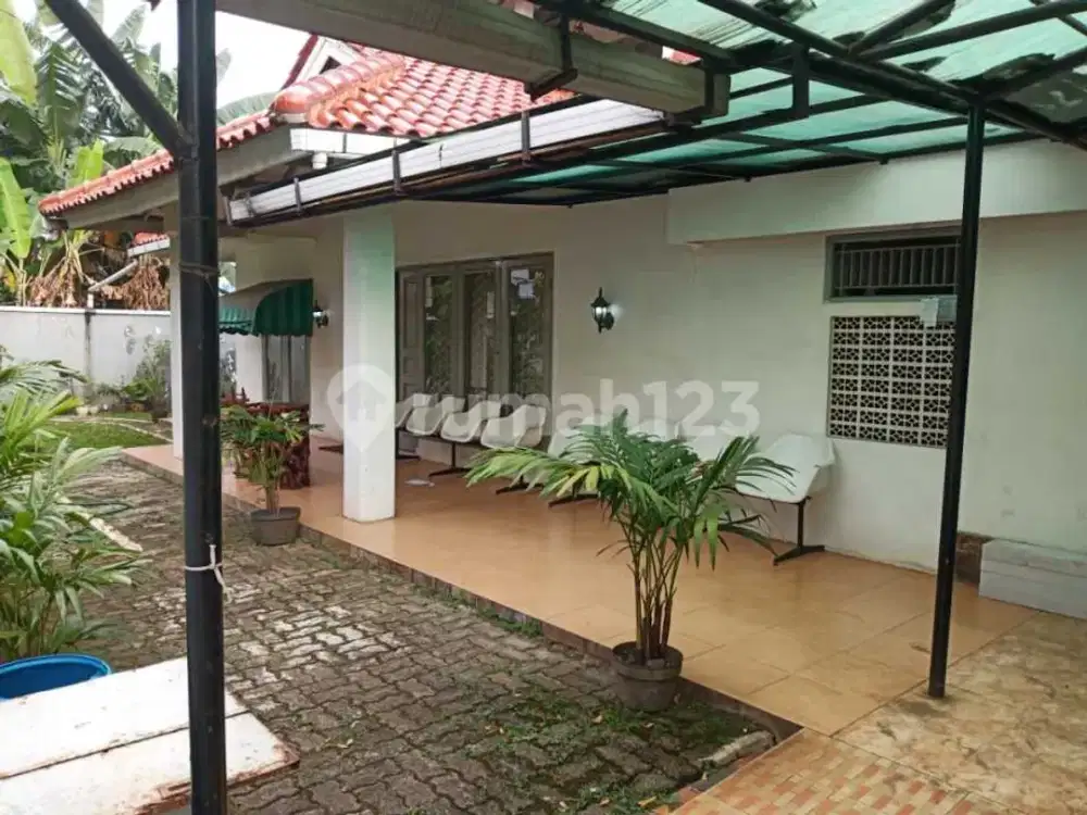 Rumah, 2 Lantai, di Legoso Permai