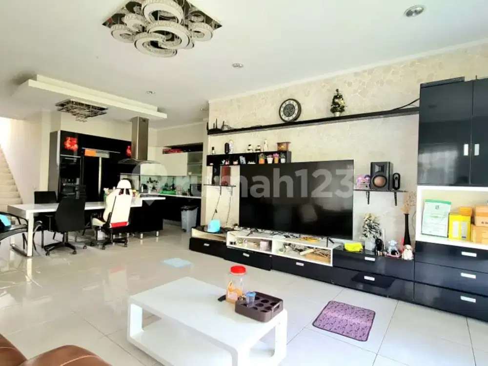 Jarang Ada Rumah Mewah Di De Park Cluster Cajuputi