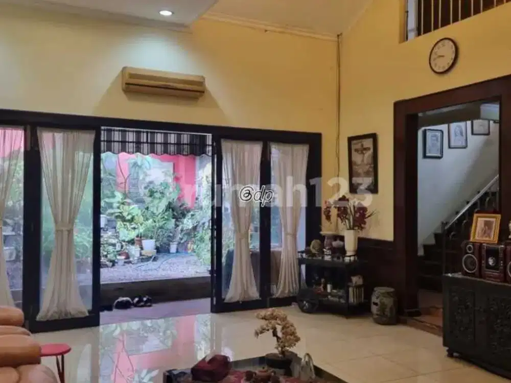 Dijual Rumah Bagus 2 Lantai di Rempoa Nempel Bintaro Tangsel