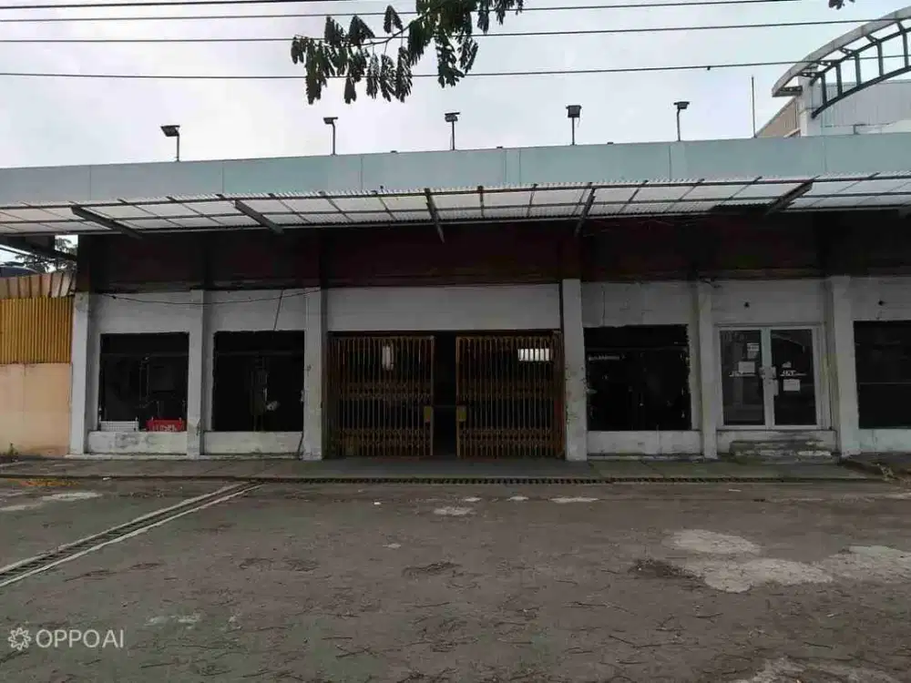 Disewa Cepat Gudang Luas 878 M2 di Pinggir Jalan Raya Merdeka Cimone Kota Tangerang