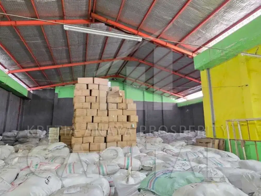 GUDANG DI MAINROAD DAYEUHKOLOT DENGAN AKSES TOL MOCH TOHA ATAU TOL BUAH BATU