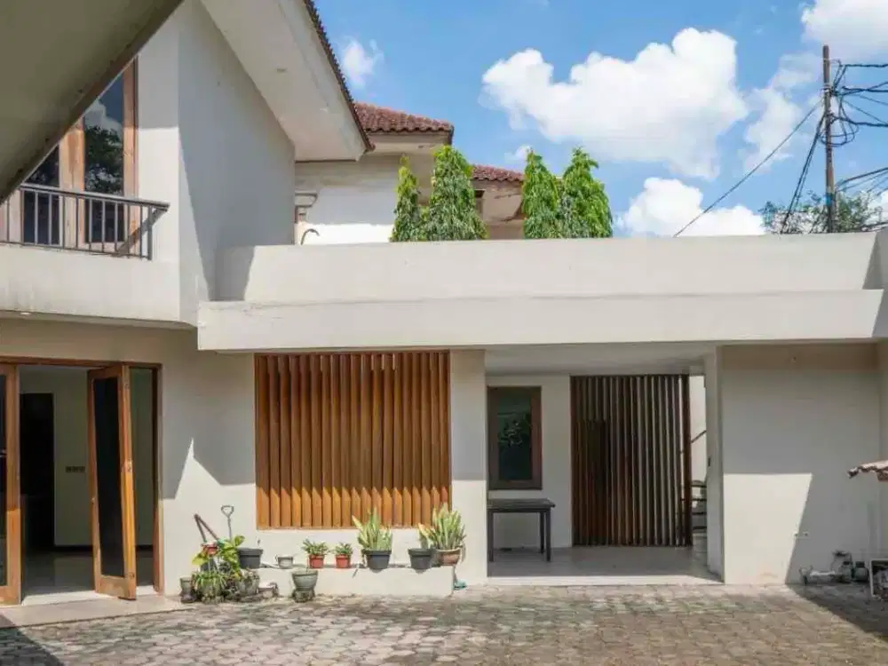 di jual rumah di jantung kota jakarta
