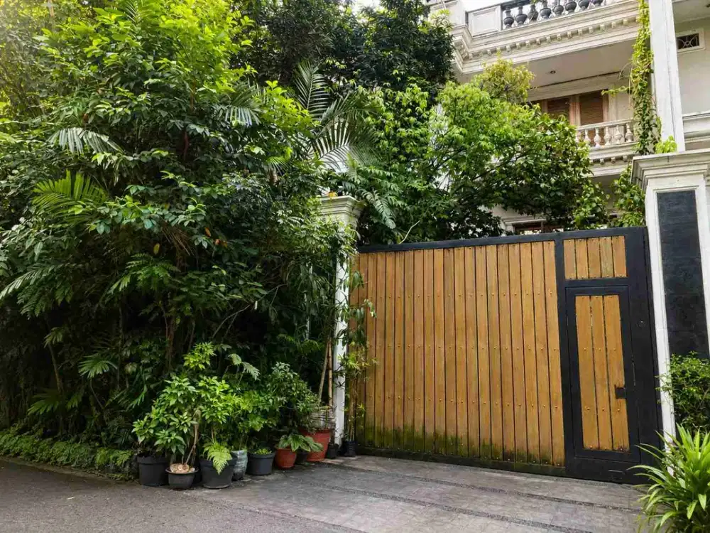 Dijual Rumah Bagus Siap Huni di Pondok Indah