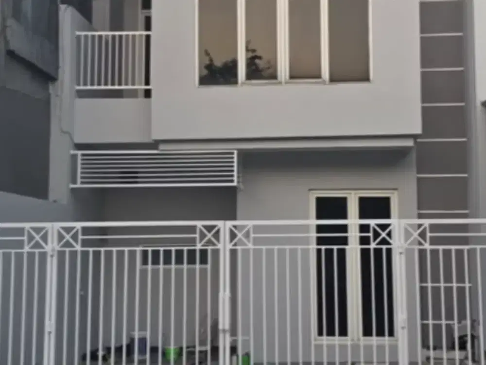 RUMAH/ KANTOR  (KOSONGAN)  PARKIR MOBIL ENAK / JALAN KEMBAR Bumi Marina Emas