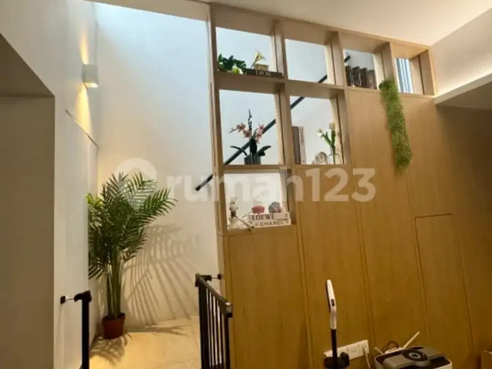 Rumah, 2 Lantai, PPJB, di Invensihaus, Tabebuya