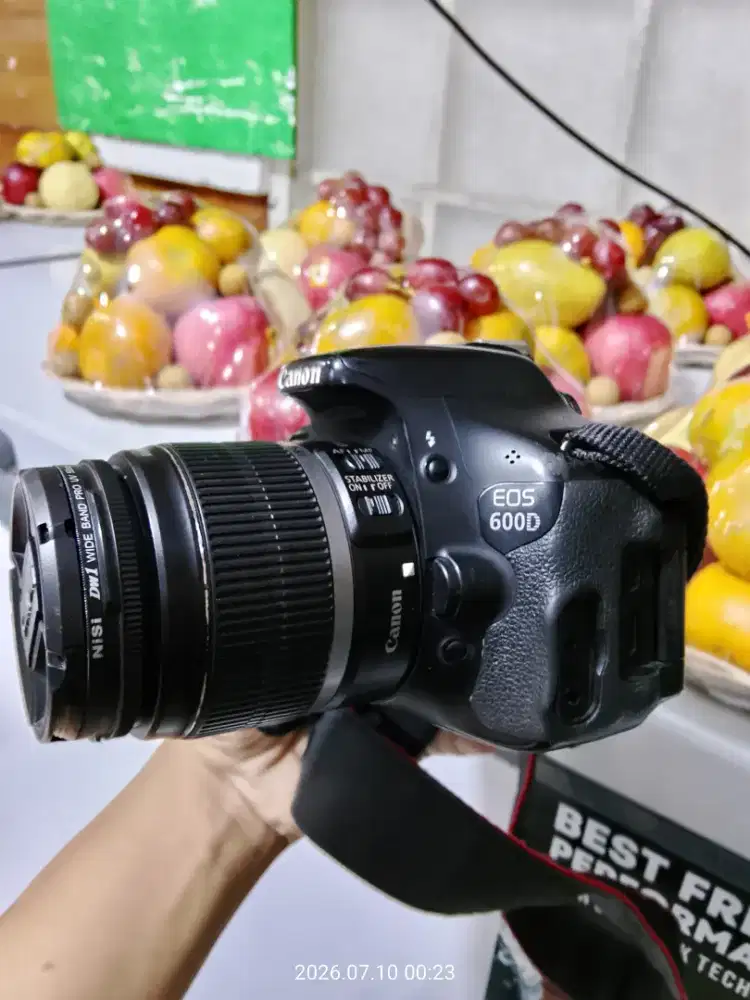 Camera Canon 600D + Lensa Kit