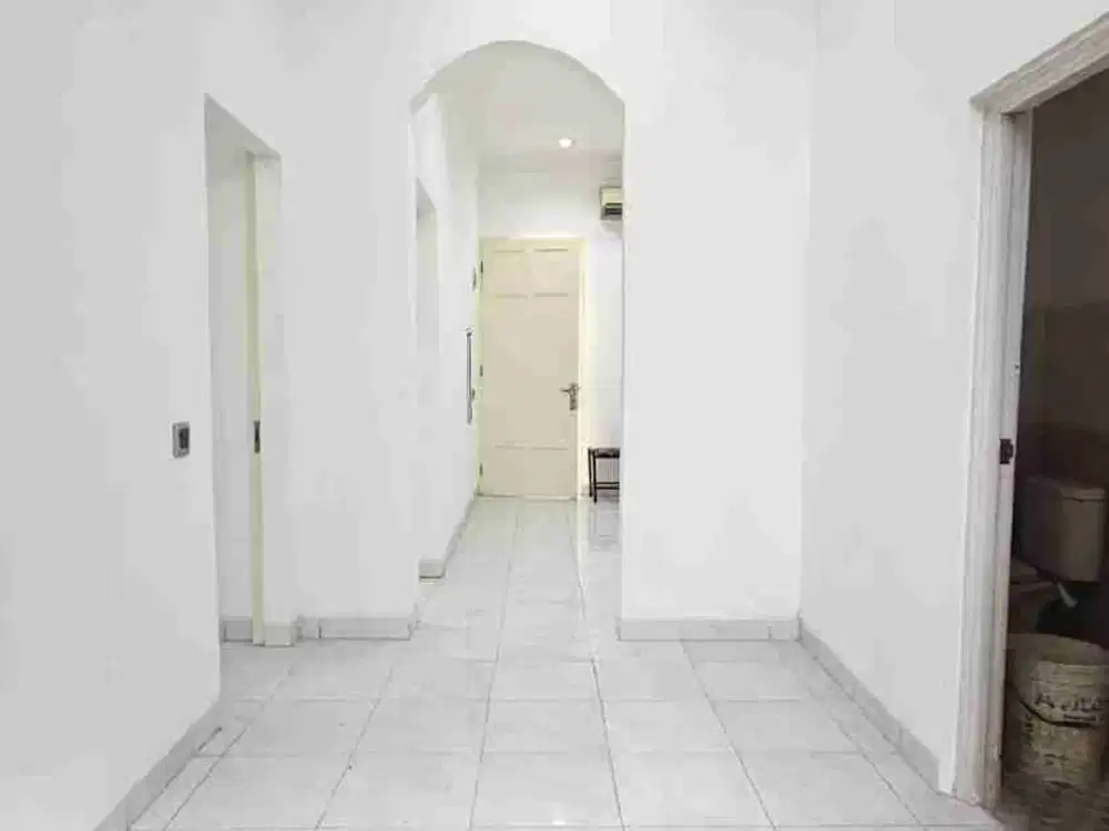Dijual Rumah 1,5 Lantai Di Nusaloka BSD