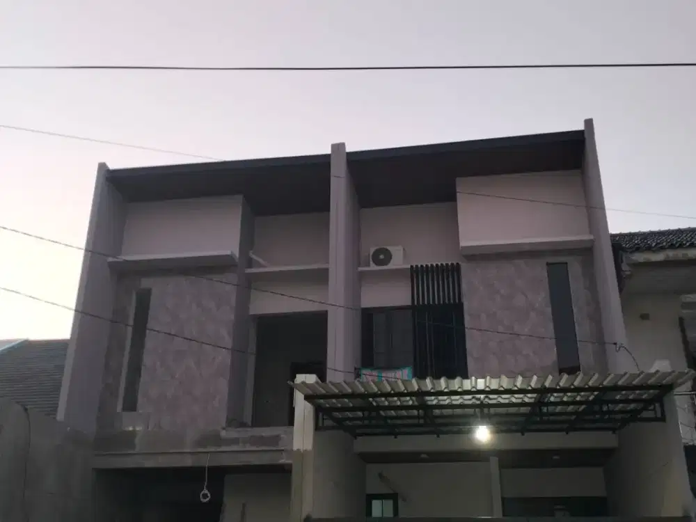 Dijual Rumah Baru lokasi Tenggilis Mejoyo Dua Lantai