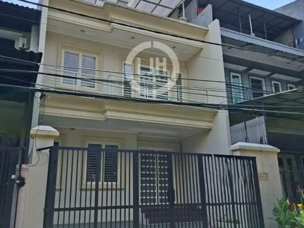 Rumah Siap Huni di Wesel BCS, Kelapa Gading, Jakarta Utara
