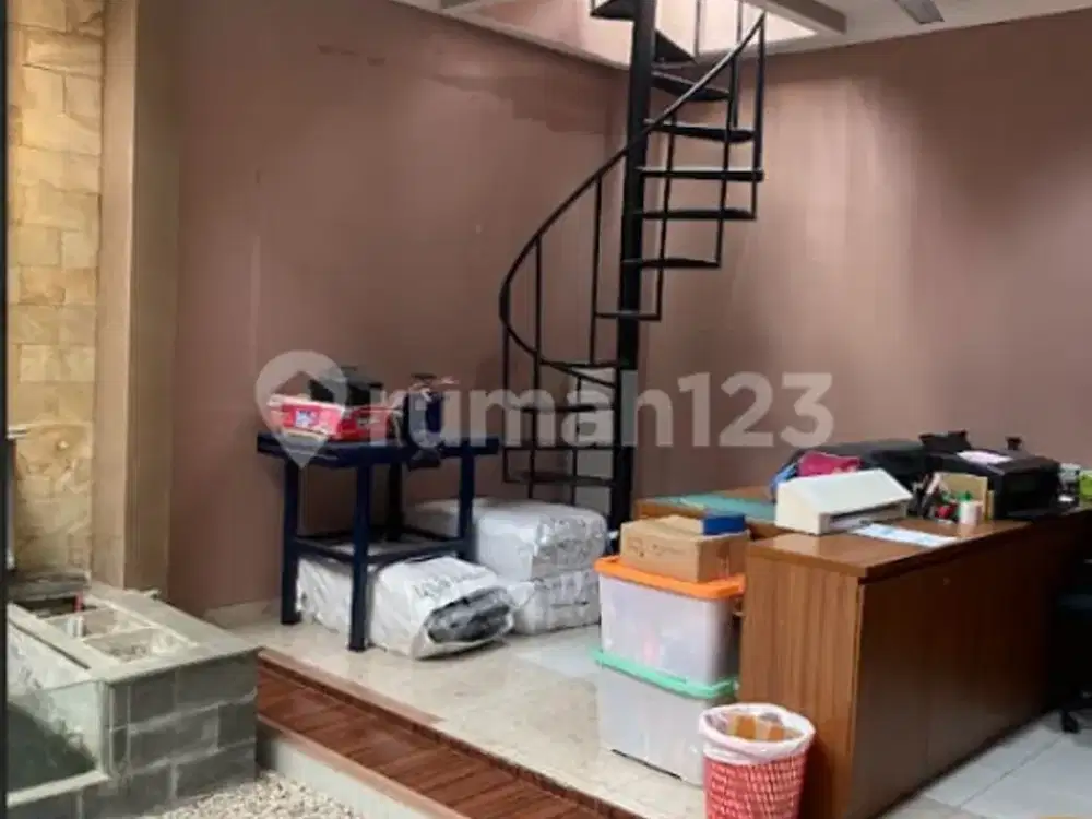 DIJUAL Cepat Rumah rapi terawat di The Avani