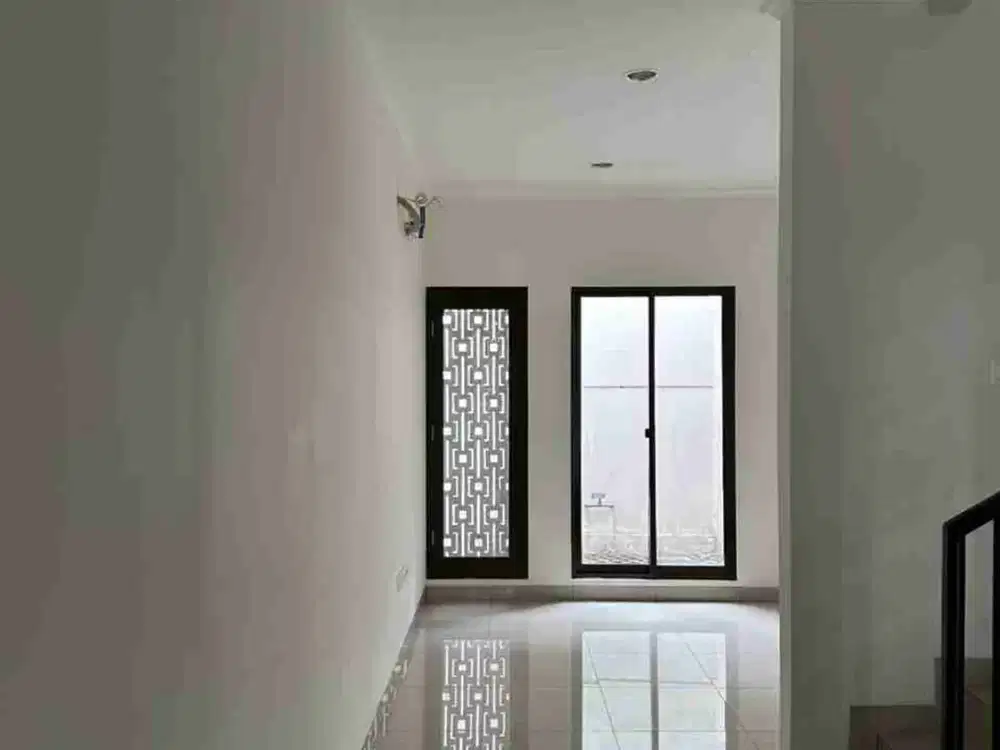 SUMMARECON RUMAH 2LANTAI MEWAH MURAH 3.3M NEGO KERAS
