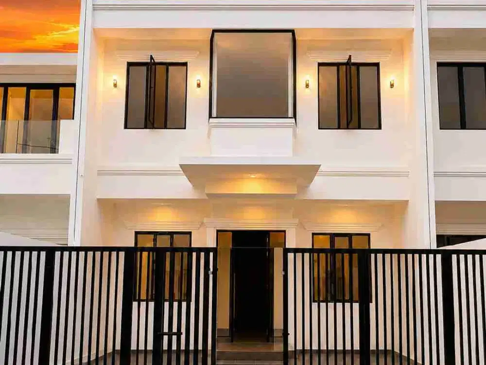 Wilson Rumah baru uk 8x15 di taman villa meruya