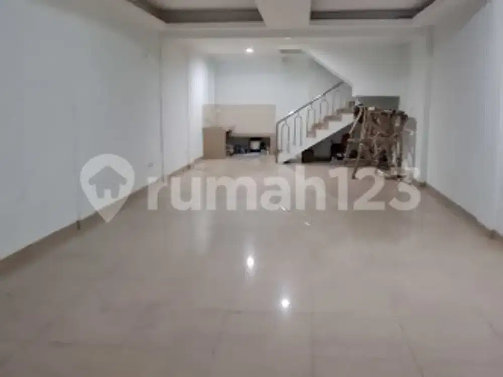Siap Huni, Ruko, 3 Lantai, HGB, di Villa Melati Mas