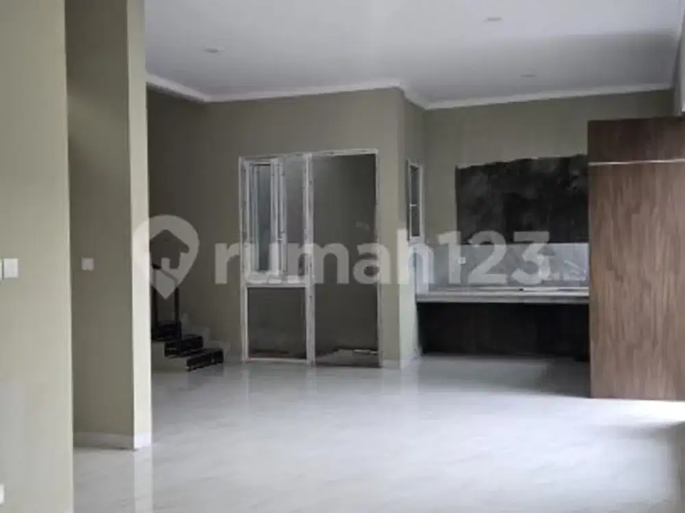Siap Huni, Rumah, 2 Lantai, SHM, di Melati Mas