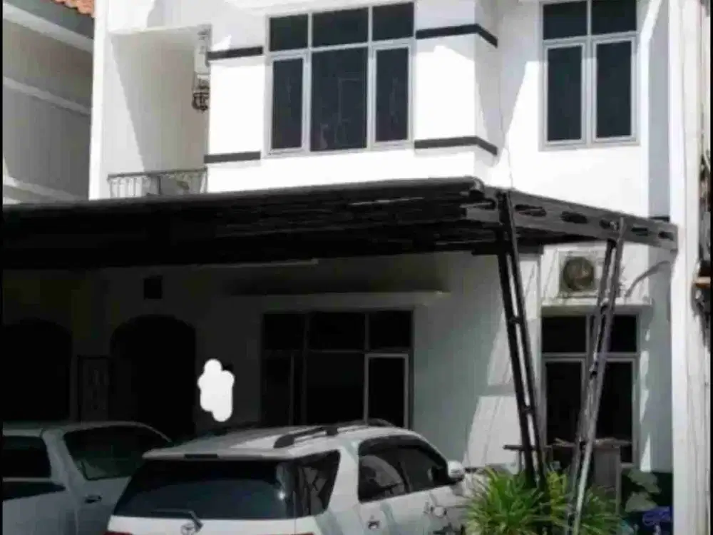 JUAL RUMAH LEGENDA WISATA CIBUBUR SHM BANGUNAN 2 LANTAI RAPI SIAP HUNI
