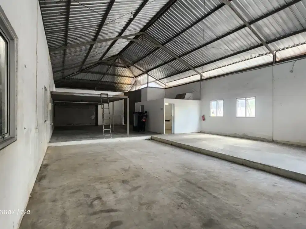Di sewaksn gudang di pusat kota Denpasar bali