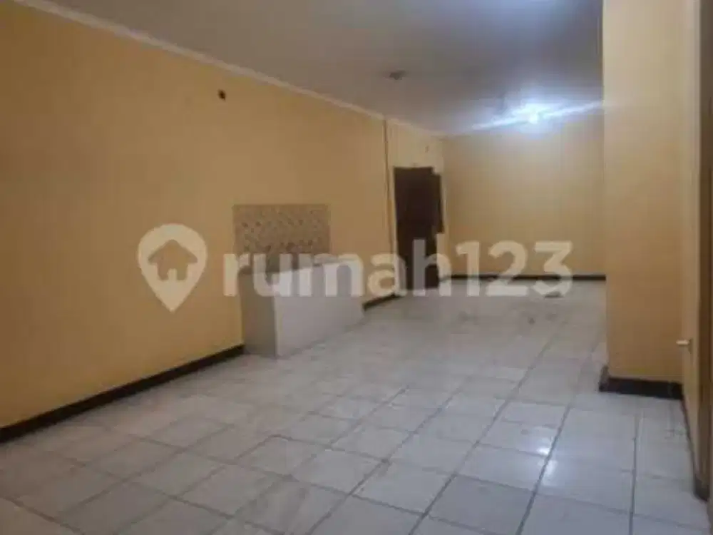 Gudang/Kantor/Logistik/Workshop, 3 Lantai, di Karawaci