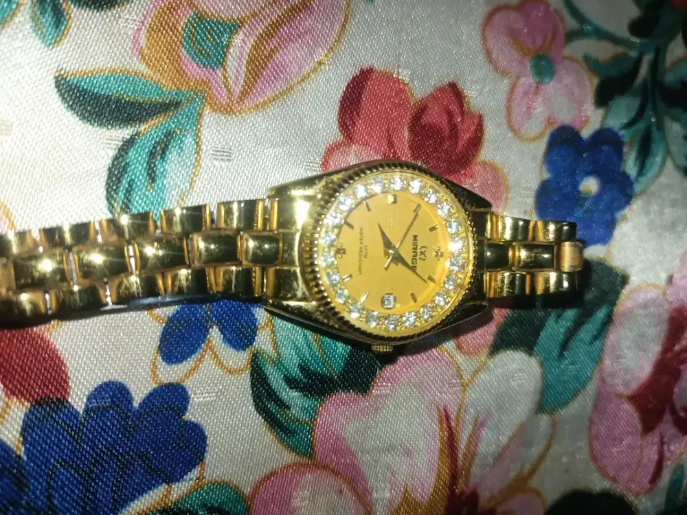 jam tangan cewek
