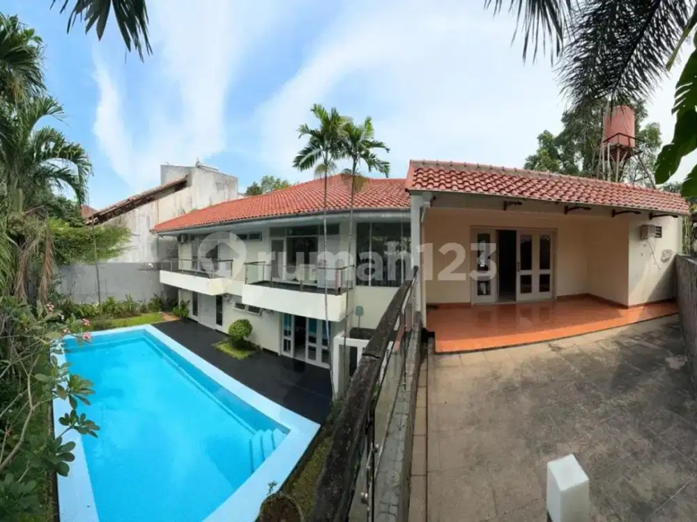 Dijual Rumah 2 Lantai Ada Kolam Renang di Cilandak Jaksel