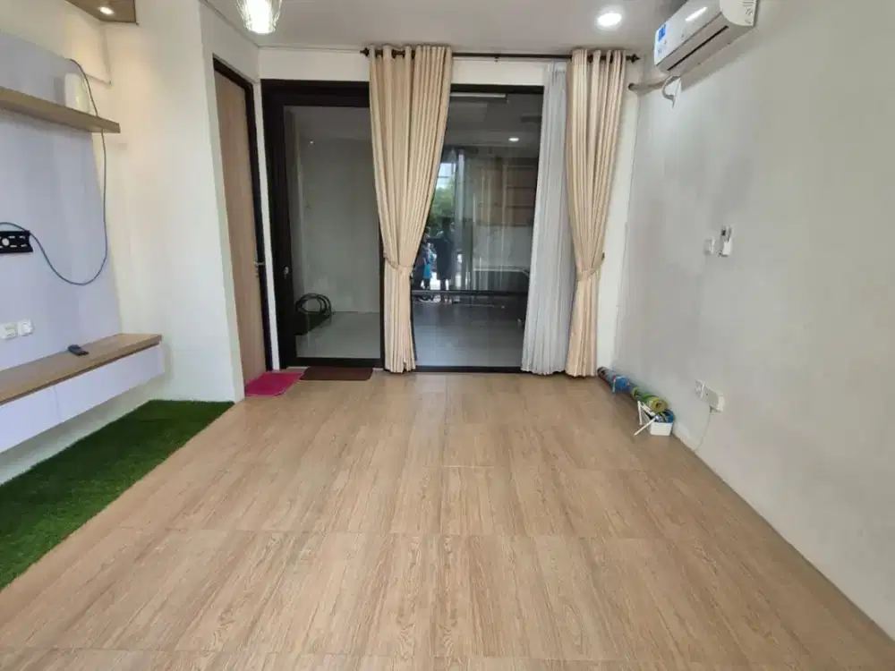 fggj. Rumah Dijual Over Kredit di Waterfront Lippo Cikarang