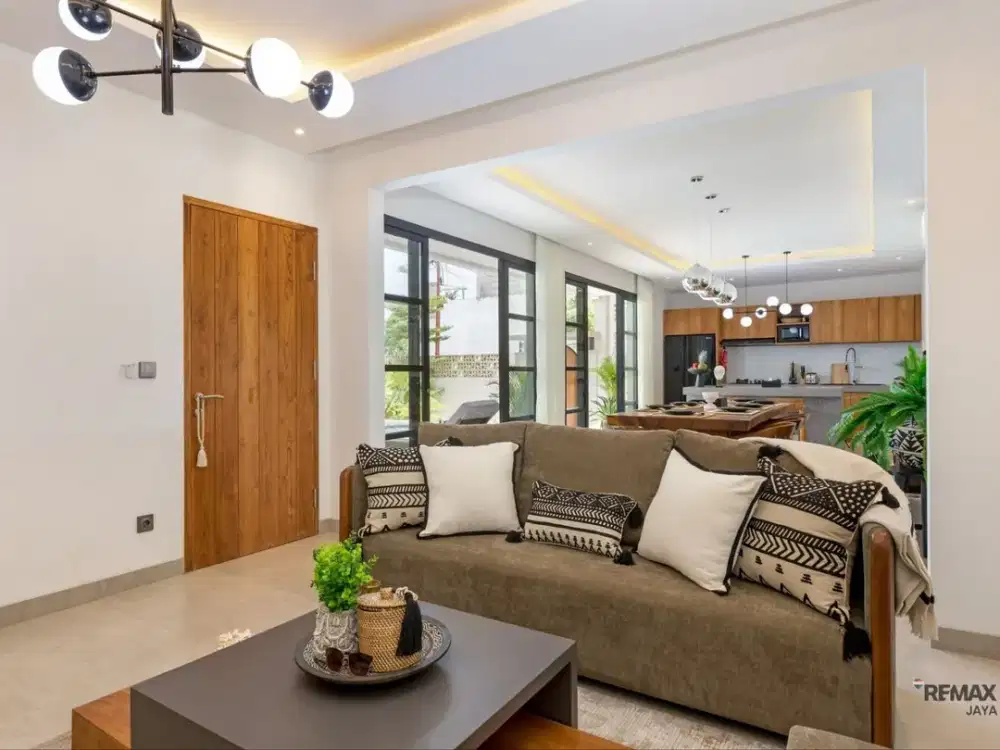 3 Bedroom Luxury Villa Fully Furnished For Rent, at Canggu
