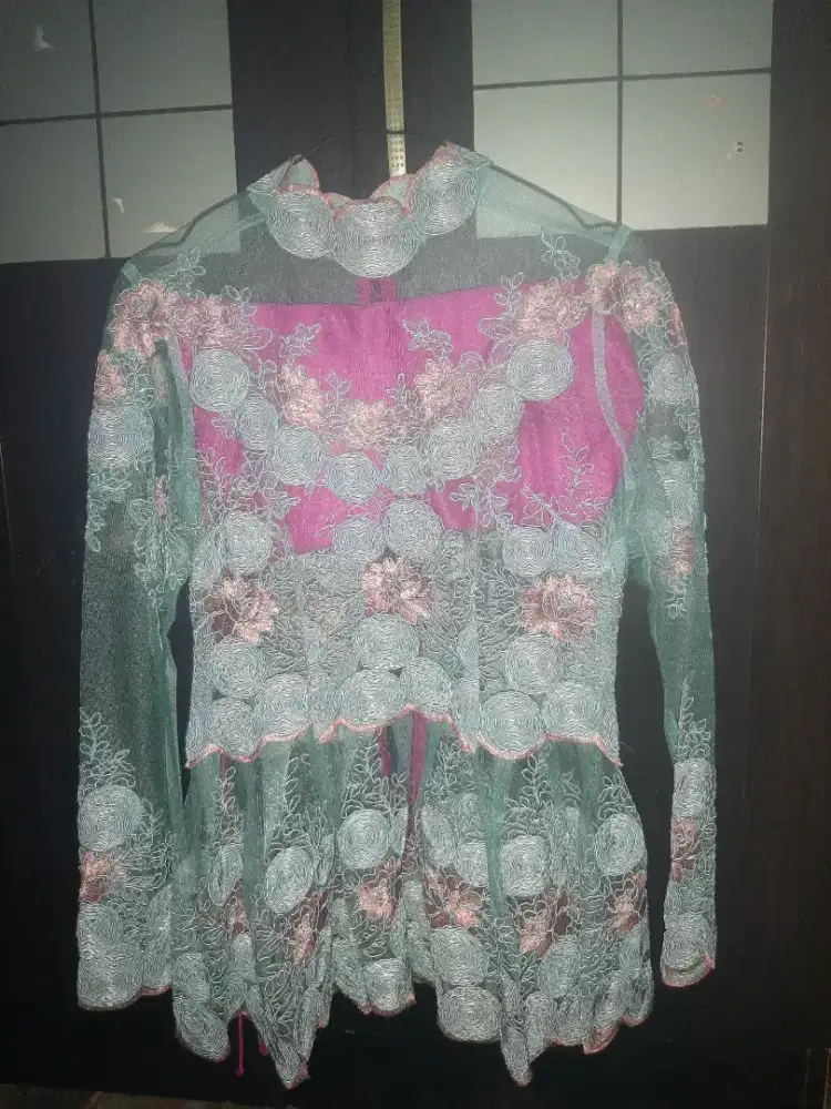 Preloved 1 set kebaya songket toasca