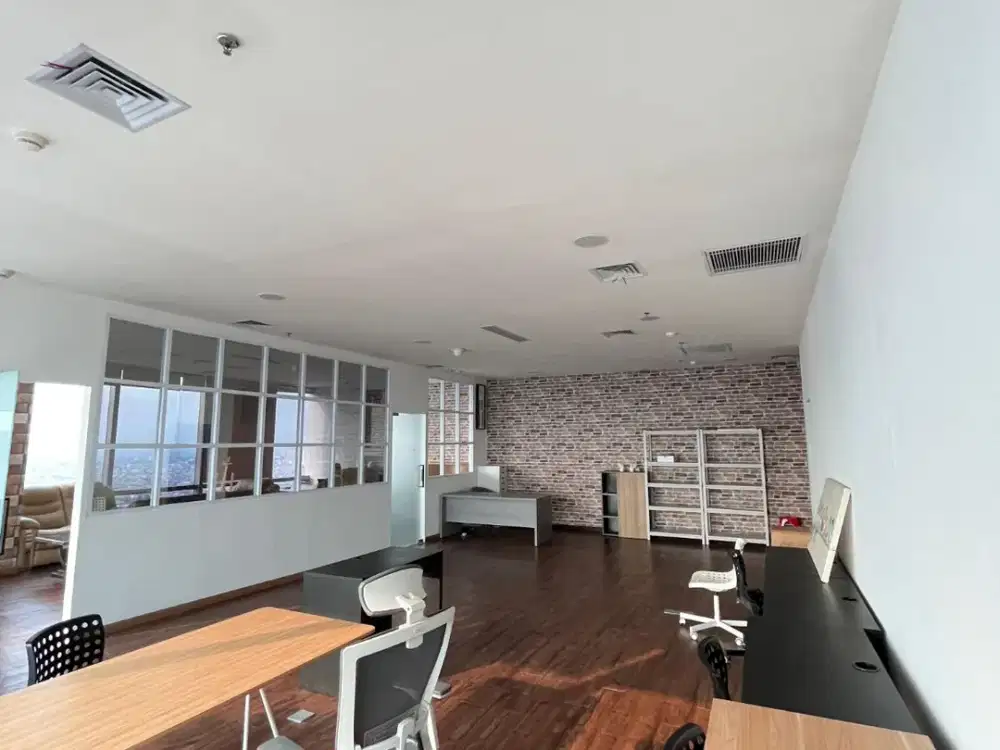 Dijual Soho Capital Lantai Tinggi Unit Kondisi Tersewa