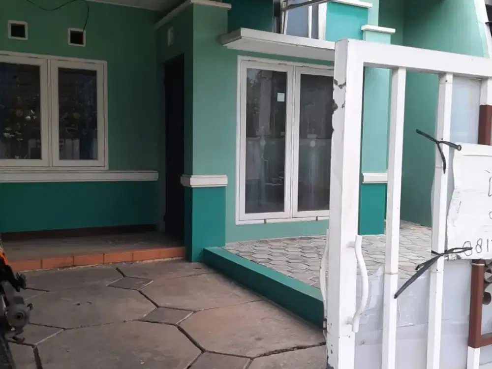 Disewakan rumah siap huni di Harapan Indah Cluster Taman Sari Bekasi
