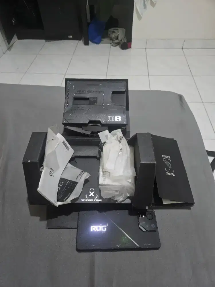 Asus Rog 8 Phone Ultimate Ram24/1TB (Hp Monster)