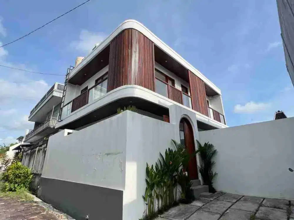 DI JUAL VILLA SEMI FURNISHED AREA PRIME CANGGU