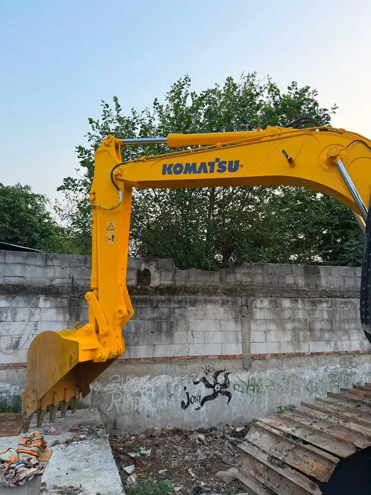 Excavator komatsu pc 130F year 2020