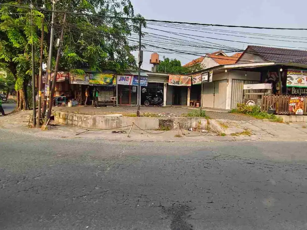 Lahan komersial hook 1.75 M luas tanah 234 m utk usaha cafe cuci mobil motor bangun rumah strategis pinggir jalan di pekayon dekat apartemen lagoon