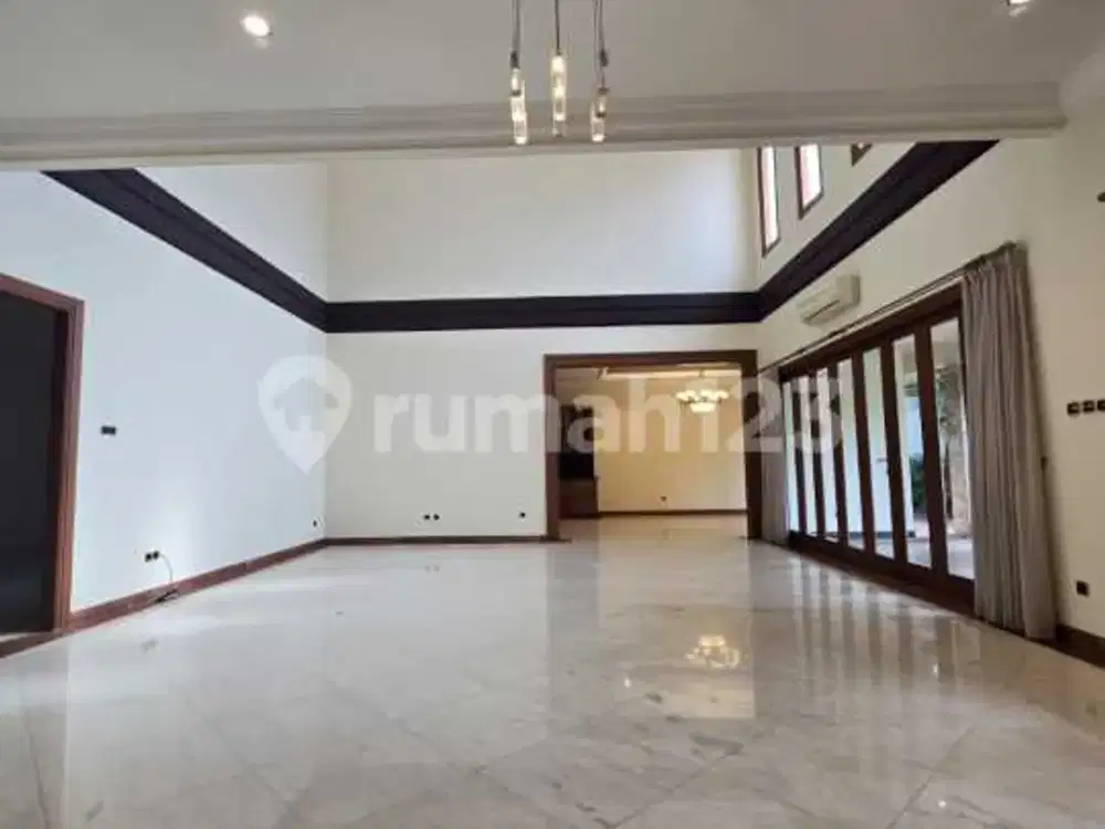 Rumah, 2 Lantai, Unfurnished, di Ampera