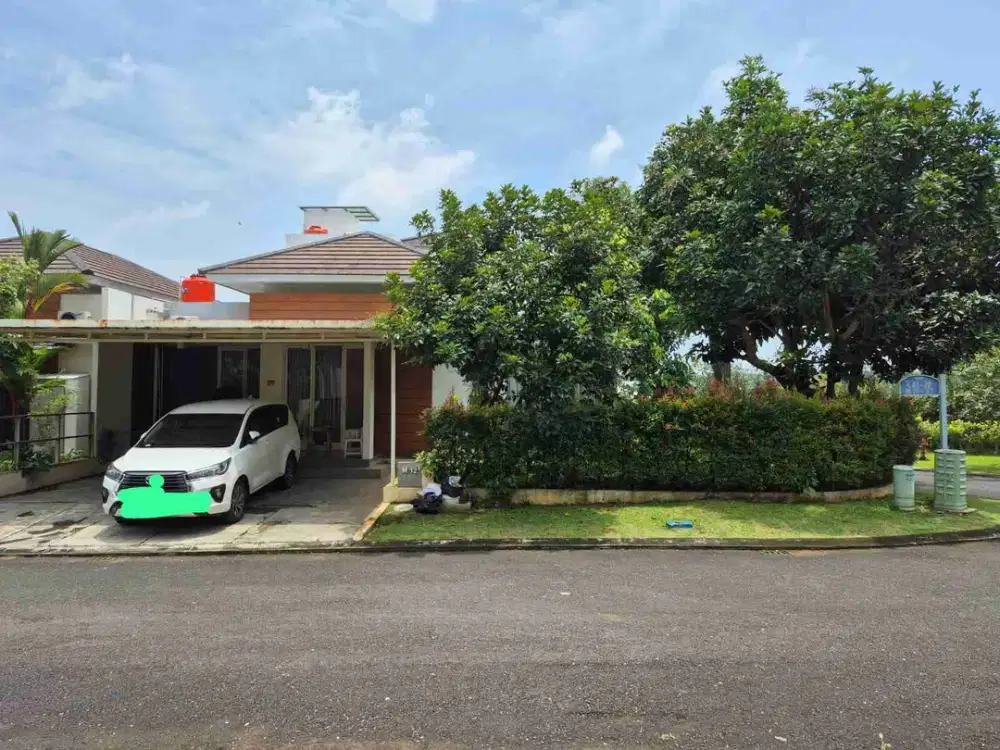 Rumah Hook di Ivy Park BSB City, Mijen Semarang