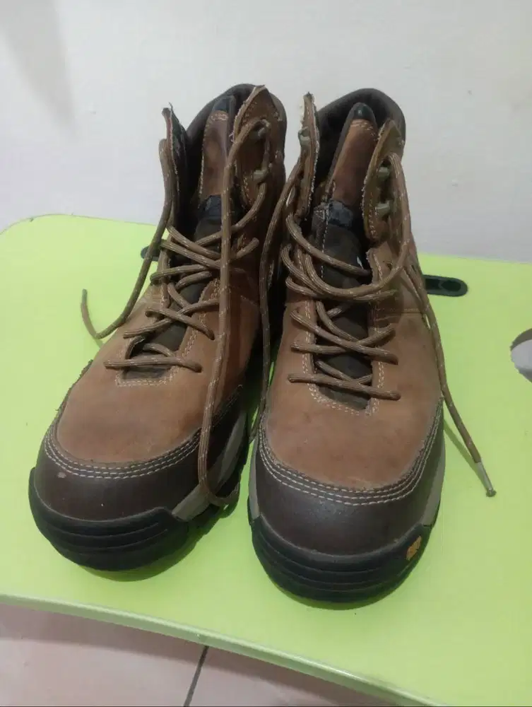 Sepatu Caterpillar ORI No 43
