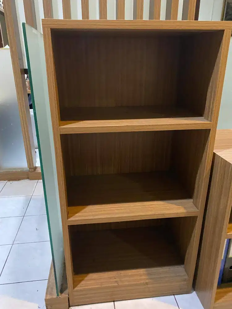 Rak Buku / Rak Arsip Kantor 3 Susun Motif Kayu -Kokoh Minimalis