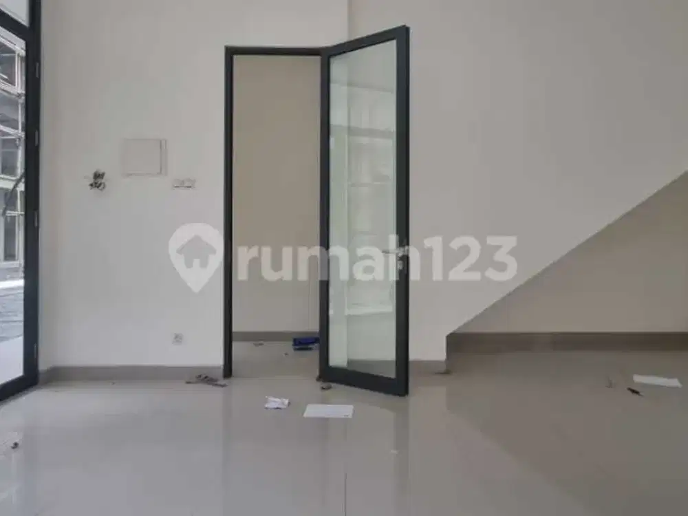 Siap Huni, Ruko, Hook, 2 Lantai, di Verona Junction