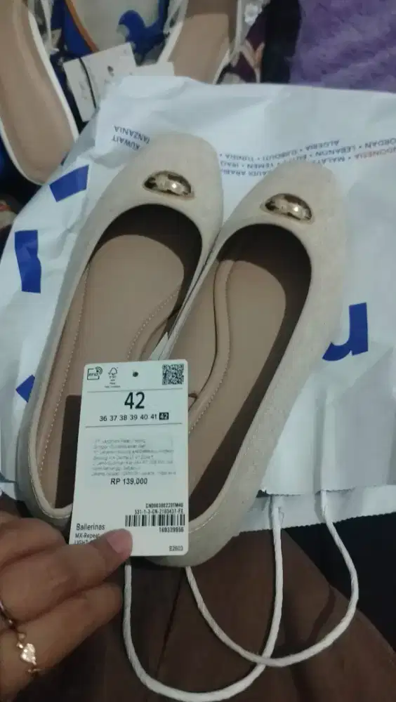 Sepatu simple kantor daily UK 42 Maxfashion