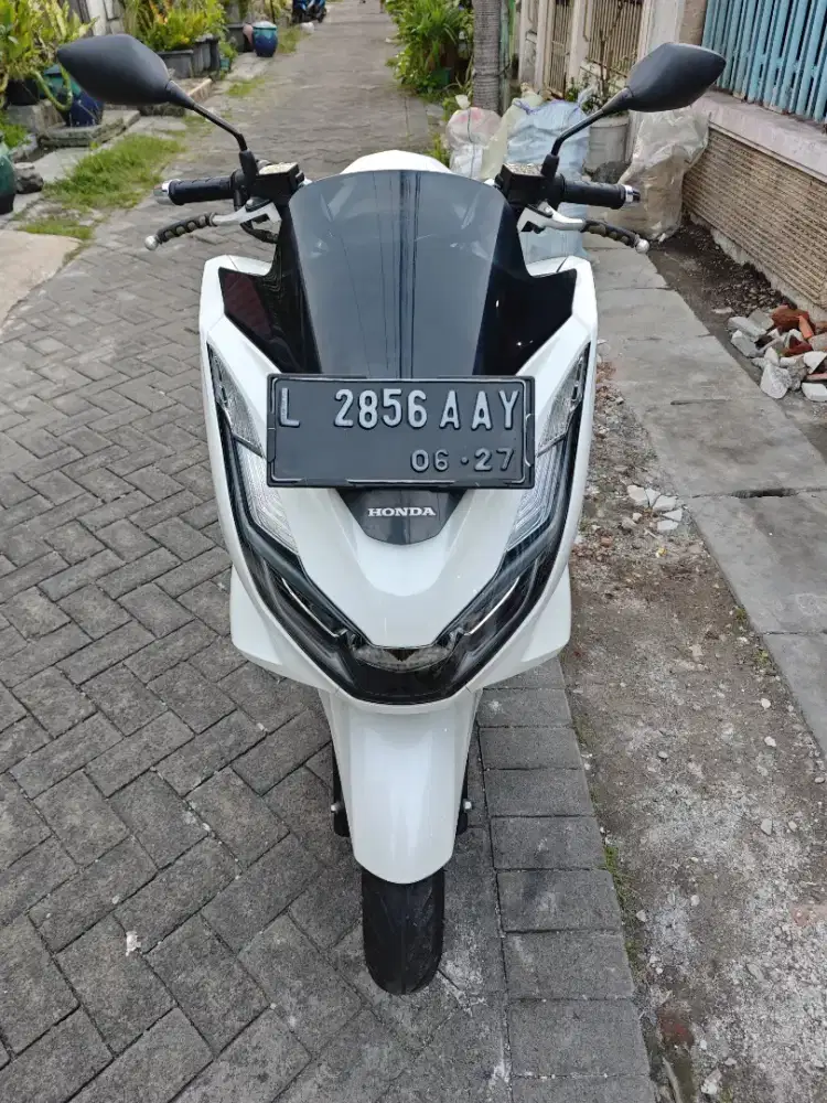 BU pcx 2022 km 16 rb istimewa siap pakai samsat kdg cowek