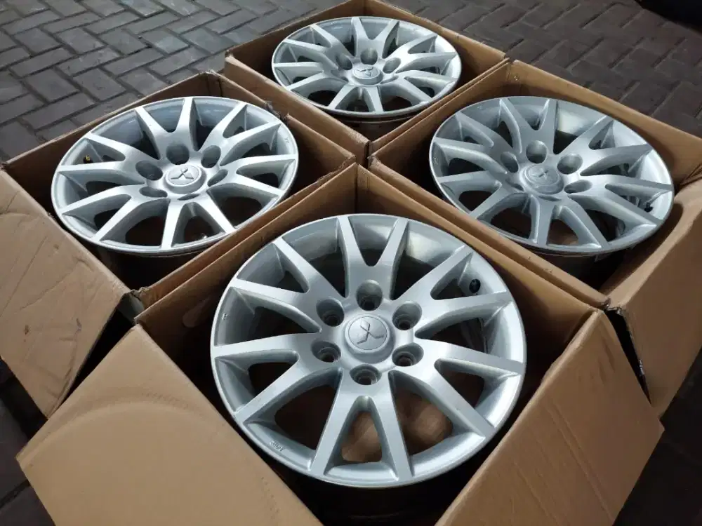 Velg Ori Mitsubishi Pajero Ring 17 PCD 6x139 Masuk Strada Triton GLX