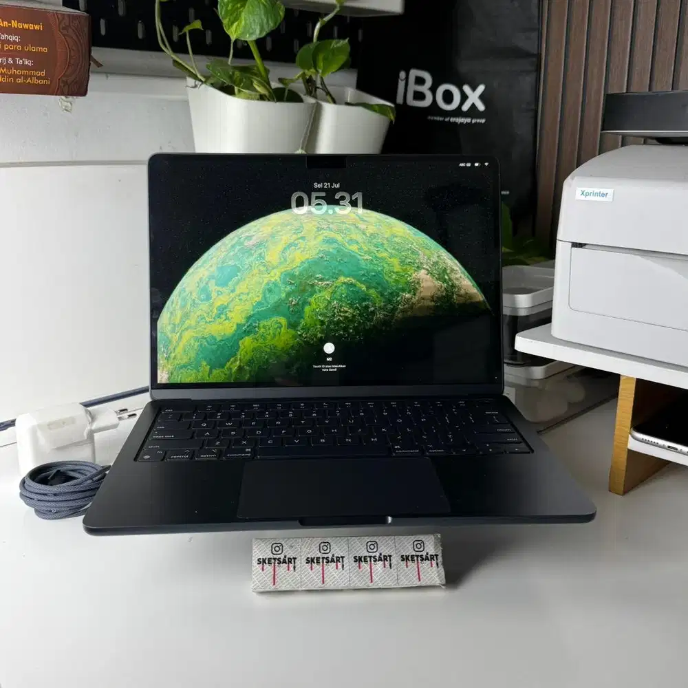 MacBook Air M2 16/256gb iBox Midnight Garansi Resmi Oktober 2026