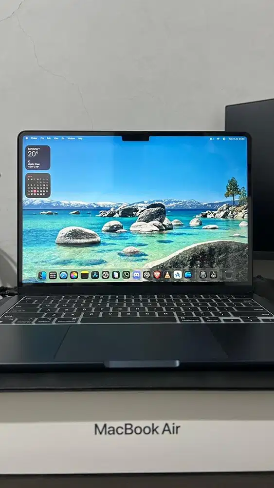 Macbook Air M2 16/256 GB ex iBox Garansi Resmi