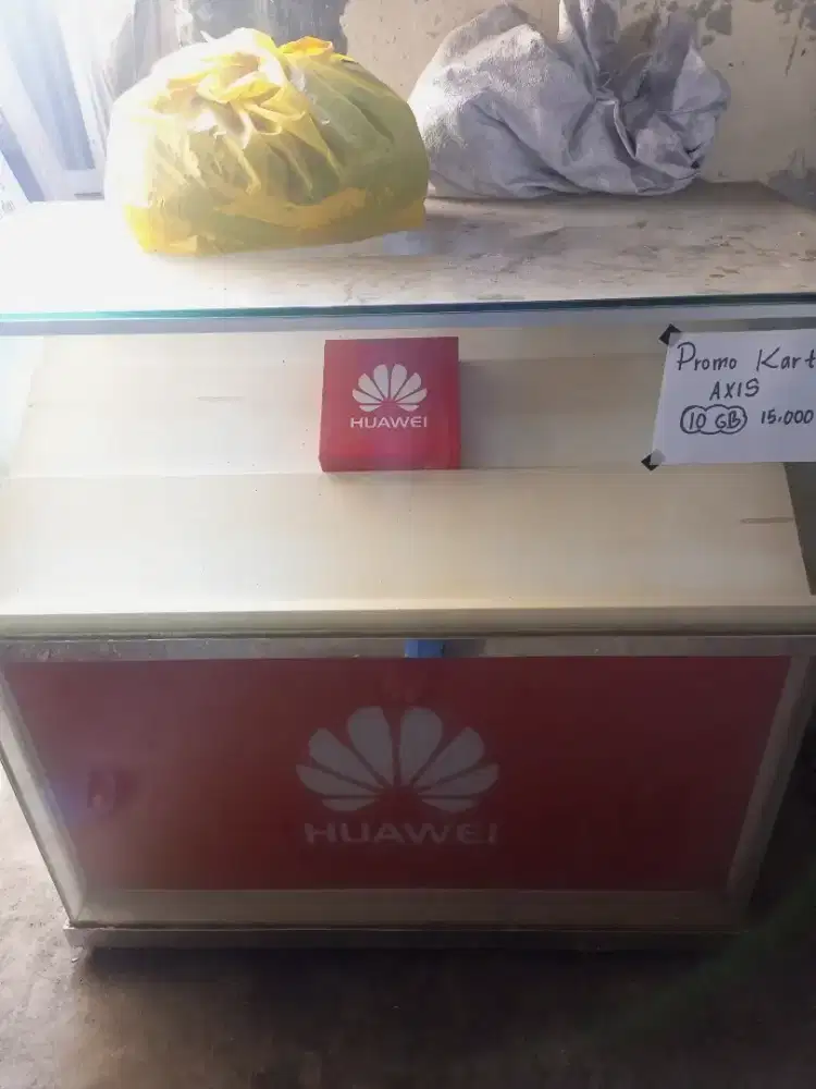 Etalase hp, bekas pakai