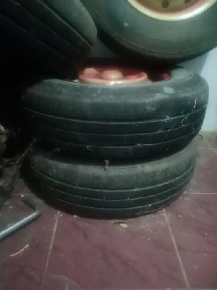 Ban bekas avanza