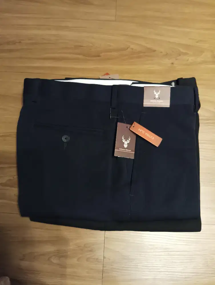 Celana formal pria