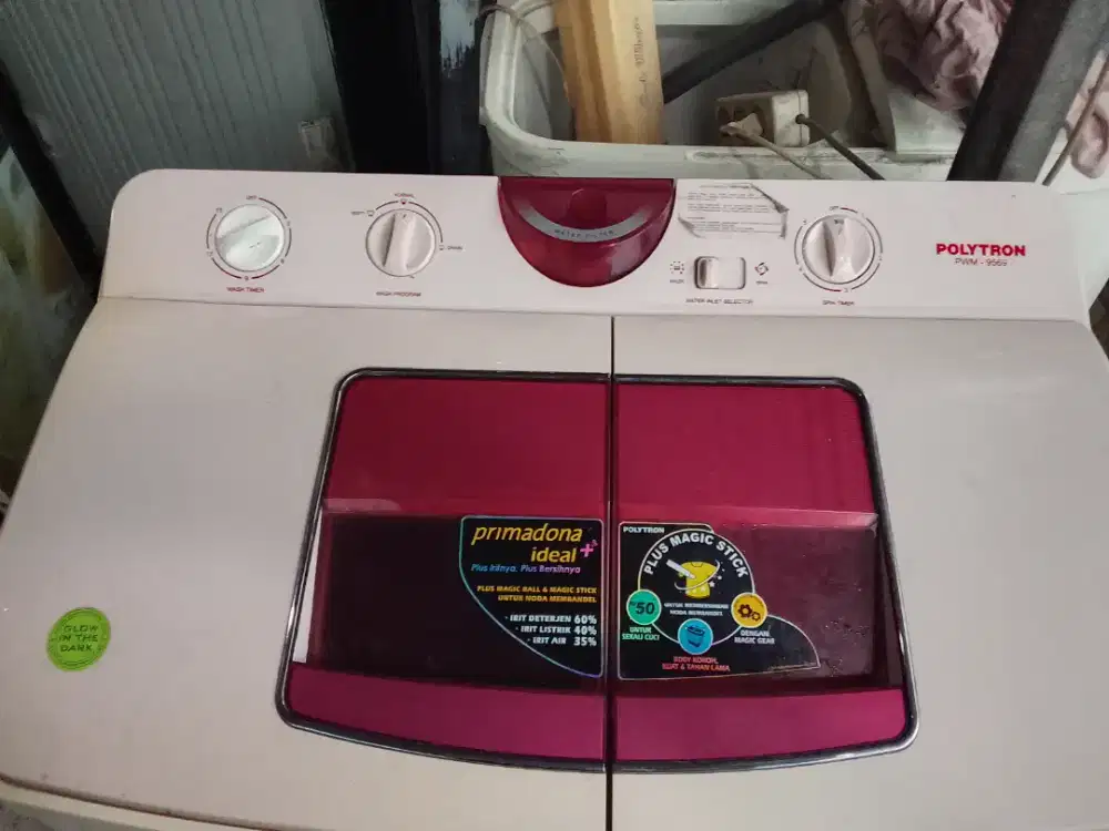 Mesin cuci merek polytron 10 kilo normal bagus tinggal pake